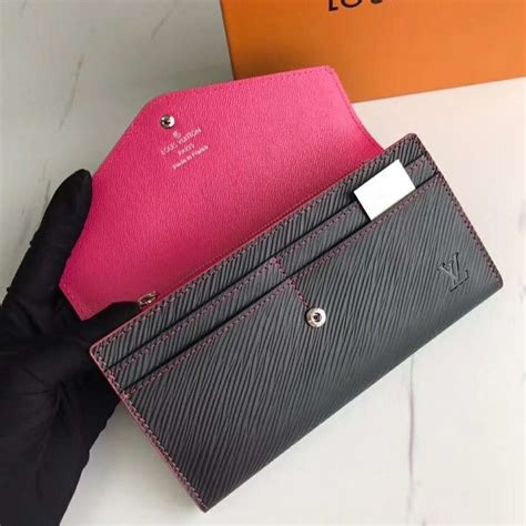 lv sarah wallet black